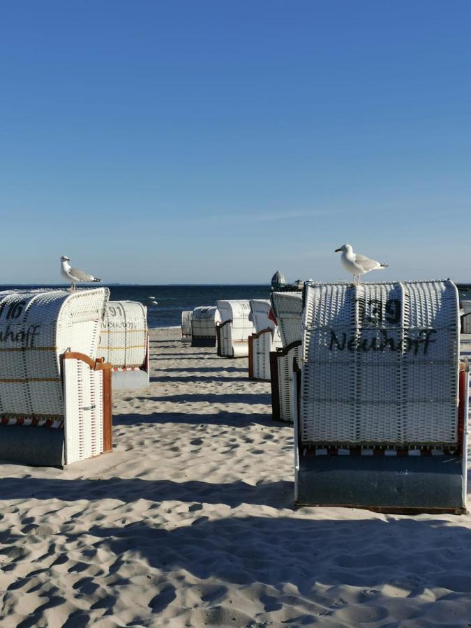 Sonnenschein 2 Inkl Strandkorb Vom 01 05-01 10 Grömitz Dış mekan fotoğraf
